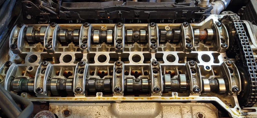 How to Clean a Valve Cover: A Step-by-Step Guide